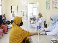 Ilustrasi pelayanan kesehatan di puskesmas. Dinkes Lamandau mendorong peningkatan mutu layanan agar masyarakat mendapat akses kesehatan yang layak dan ramah.