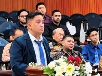 Rizky Aditya Putra usai mengikuti ujian terbuka promosi doktor di Universitas Brawijaya.