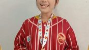 Revalina Z A pengurus AWPI Kalteng mengikuti ajang D'Academy 8.