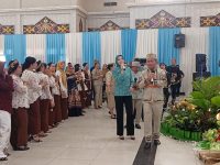 Gubernur Agustiar Sabran dan Aisyah Thisia menghadiri Syukuran Hari Jadi ke-24 Murung Raya di Puruk Cahu